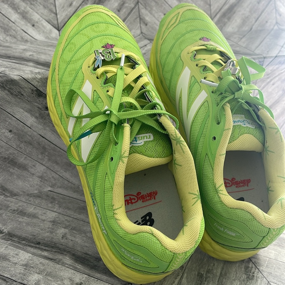 New Balance Green and Yellow Running Shoes Run Disney 2015 Tinker Bell Women’s - Picture 5 of 9